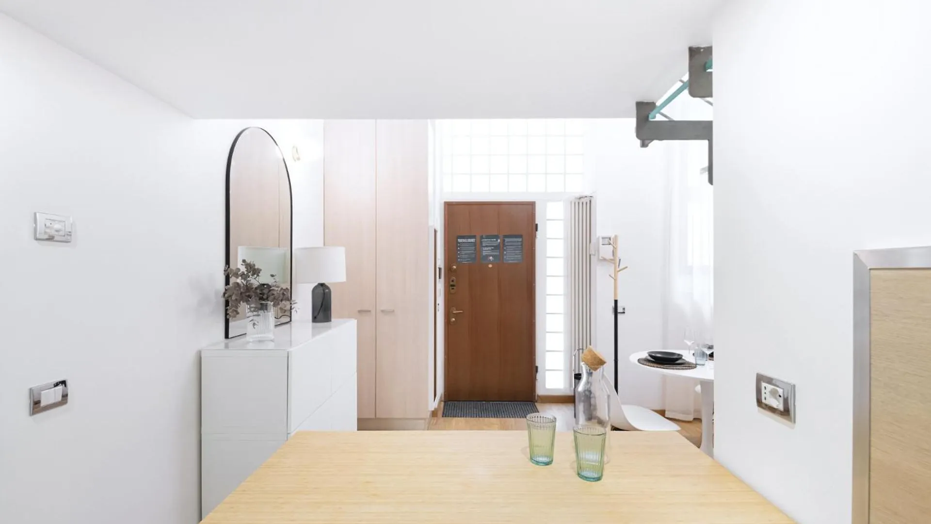 Easylife - Eleganza E Comfort In Loreto Mailand