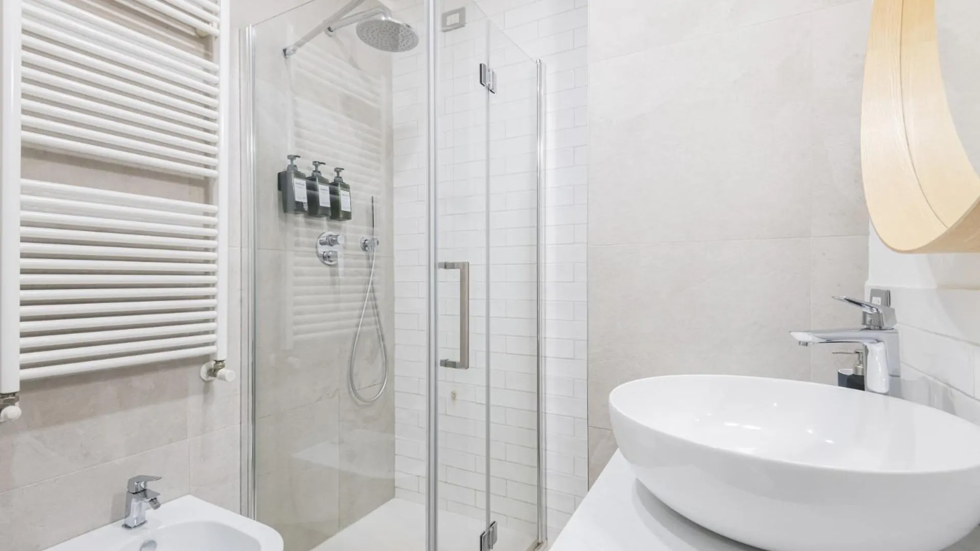 Easylife - Eleganza E Comfort In Loreto Mailand Apartment