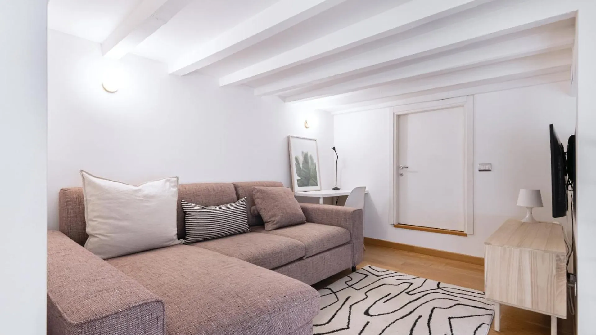 Easylife - Eleganza E Comfort In Loreto Mailand