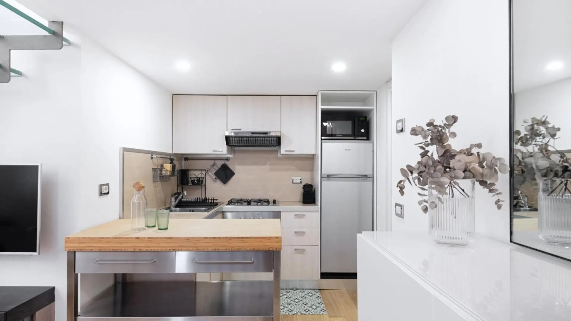 Apartment Easylife - Eleganza E Comfort In Loreto Mailand