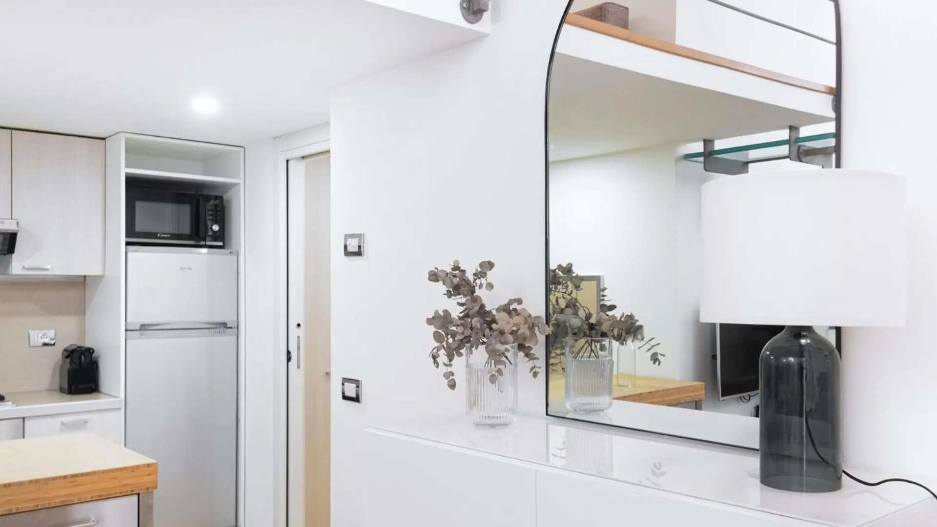 Apartamento Easylife - Eleganza E Comfort In Loreto Milão Itália
